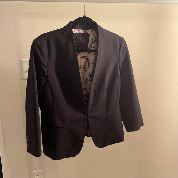 Blazer - Picture 1 of 5